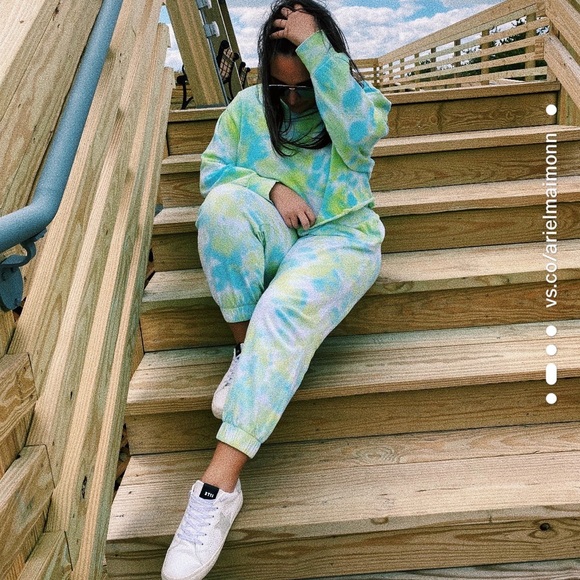 Meet your Posher, Ariel - Picture 1 of 1